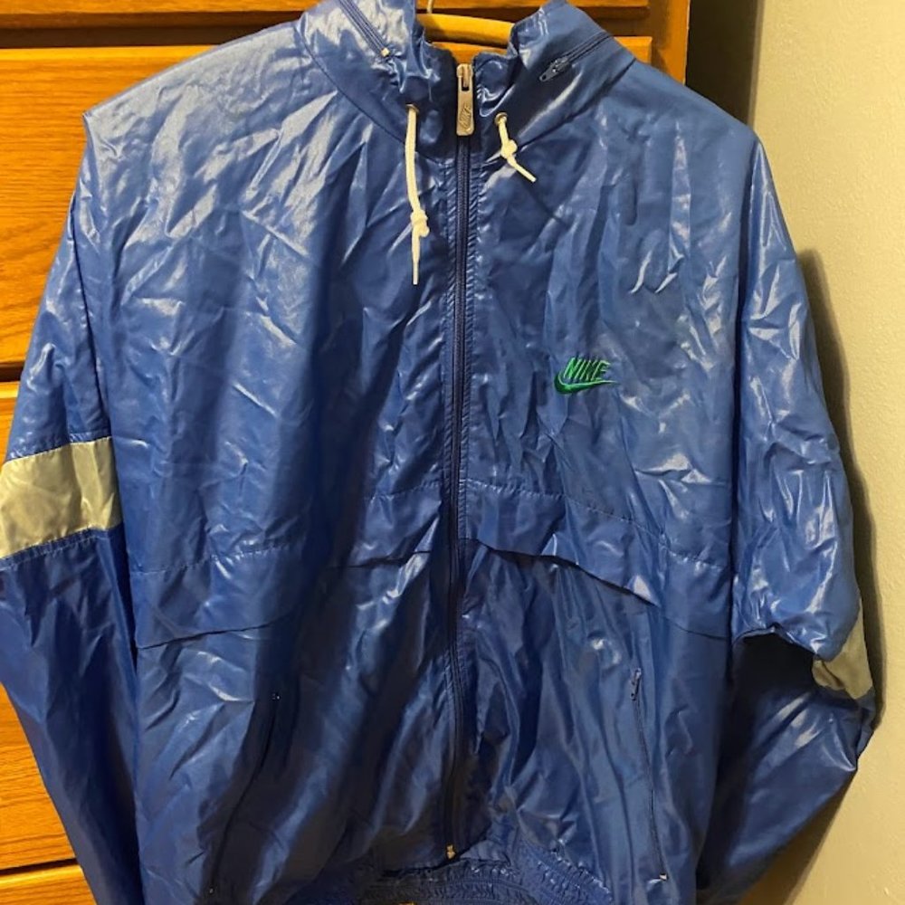✨Vintage Nike Rain Jacket- L✨